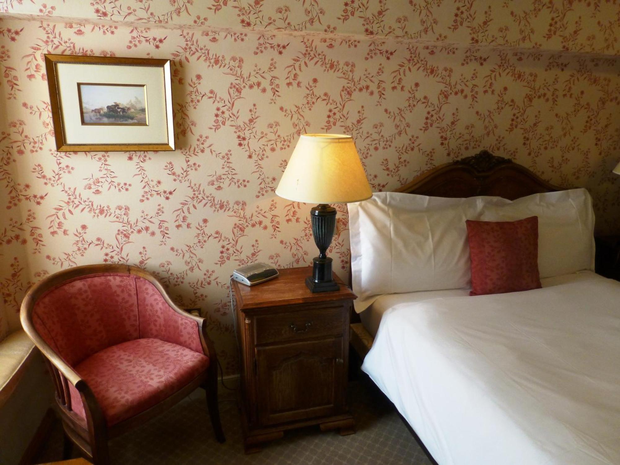 The Bear Hotel Devizes Ruang foto