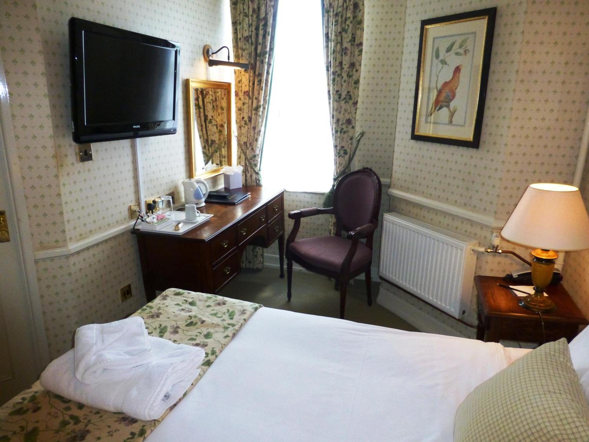 The Bear Hotel Devizes Ruang foto